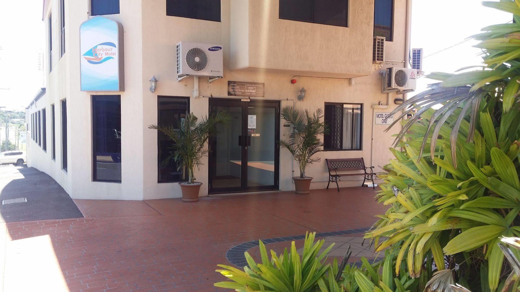 Harbour City Motel Гладстон Екстериор снимка