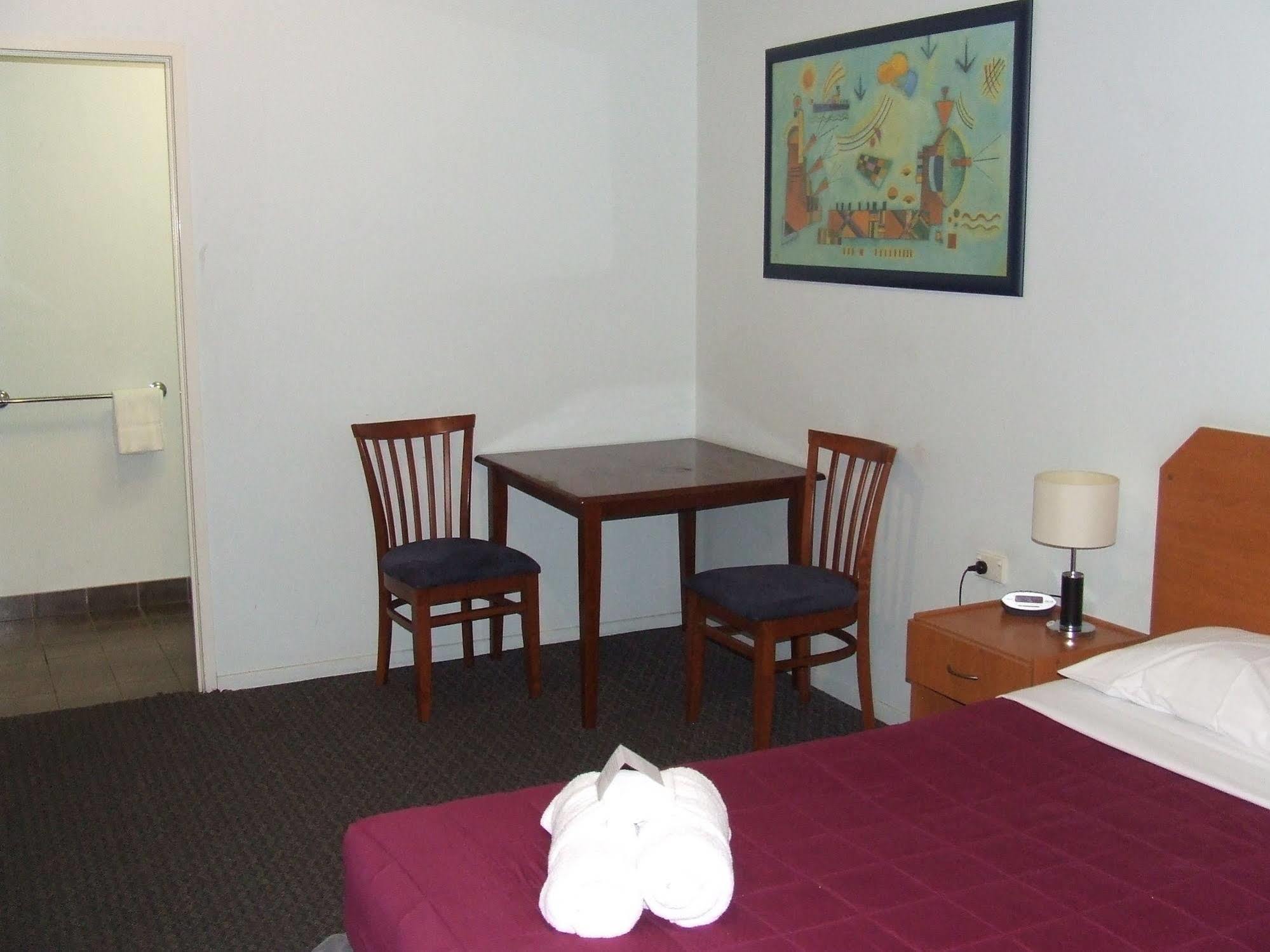 Harbour City Motel Гладстон Екстериор снимка