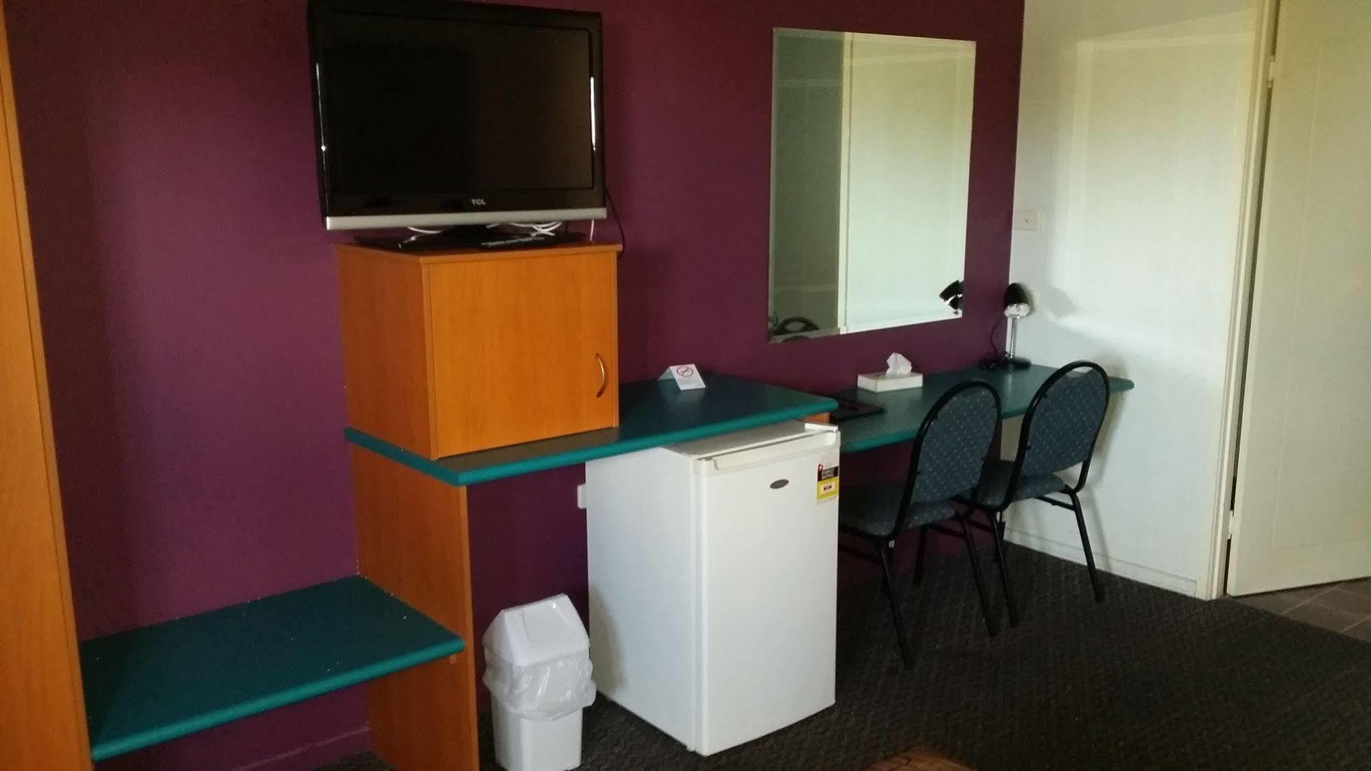 Harbour City Motel Гладстон Екстериор снимка